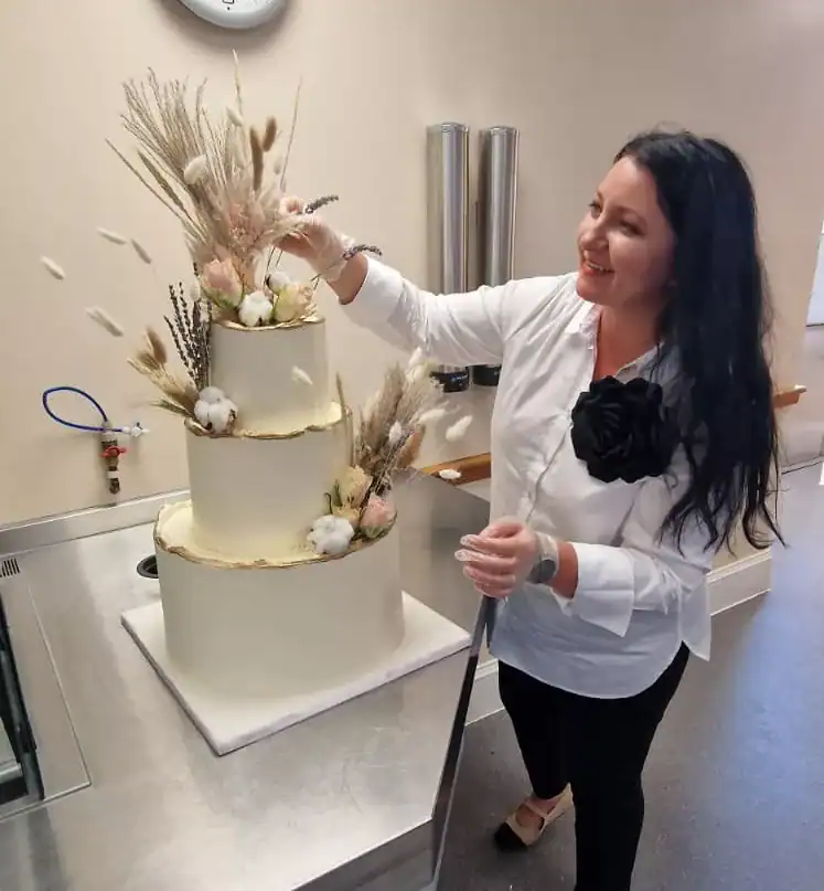 Luxury handmade Medovik wedding cake - North London